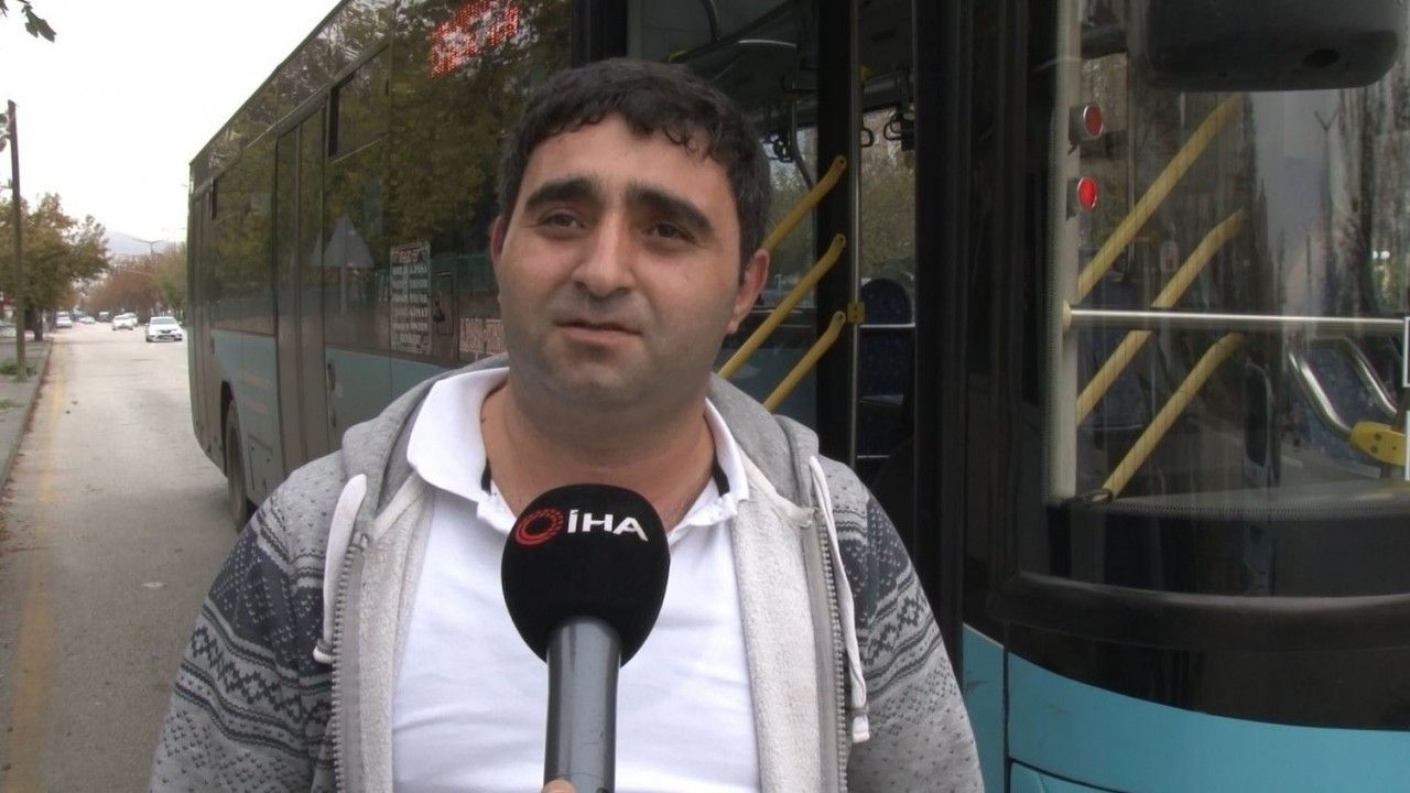 Otobüs Şoförü, Darp Edilen Genci Otobüsüne Alarak Kurtardı