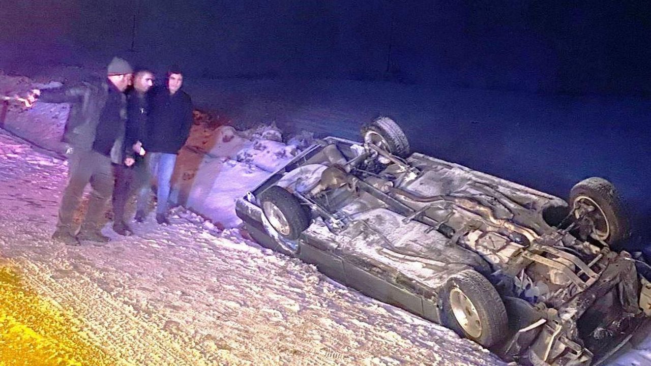 Otomobil Şarampole Yuvarlandı: 4 Kişi Yaralandı