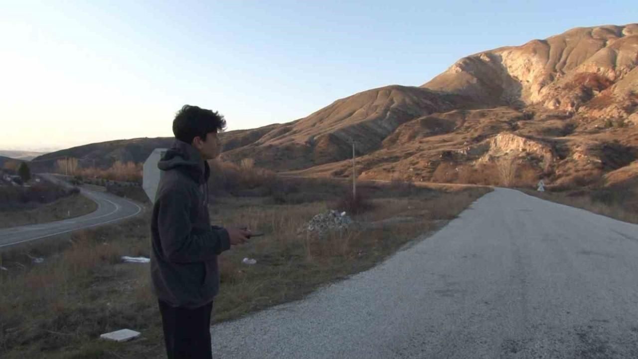 17 Yaşındaki Doğu Efe Alpayar, Şarkışla'da Yaban Keçilerini Dron ile Görüntüledi