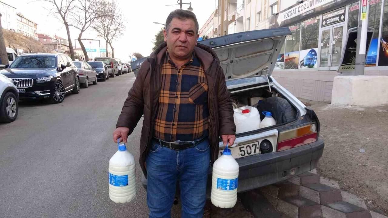 Yozgatlı Besici Üzeyir Koç'tan Sürpriz İndirim: Gelir Düzeyine Göre Süt Fiyatı!
