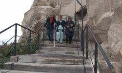 Görme Engelli Sümeyra'nın Kapadokya Hayali: Yeşillikler ve Ağaçlar İçinde Bir Keşif