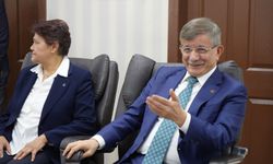 Davutoğlu'ndan AK Parti'ye Sürpriz Ziyaret: "Kim Kazanırsa Hizmet Etmek Zorunda"