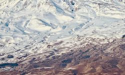 Türkiye'nin Çatısı Kardan Beyaz: Ağrı Dağı'nda Kış Mevsimi