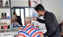 Aksaray'da Yeni Sosyal Proje: Emeklilere Berber Salonu Açıldı