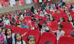 Köy Çocukları 23 Nisan'ı Sinema ve Millet Bahçesi'nde Kutladı