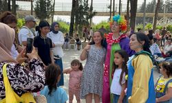 Depremzede Çocuklar Ziraat Parkta 23 Nisan'ı Kutladı