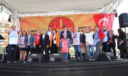 Odunpazarı'nda 1 Mayıs Coşkusu: Başkan Kurt İşçi Bayramı'nı İşçilerle Kutladı