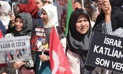AK Parti Kadın Kolları 81 İlde Gazze'deki Anneleri Anmak İçin İsrail'i Protesto Etti