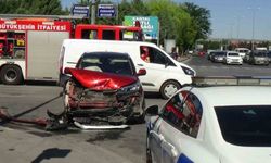 Kayseri'de Otomobiller Çarpıştı 1'si Ağır 4 Yaralı