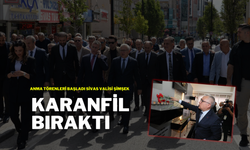 Anma Törenleri Başladı Sivas Valisi Şimşek Karanfil Bıraktı