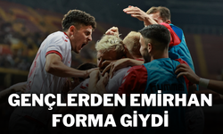 Gençlerden Emirhan Forma Giydi