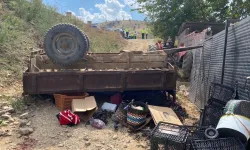 Manisa'da İşçileri Taşıyan Traktör Devrildi: 11 Yaralı