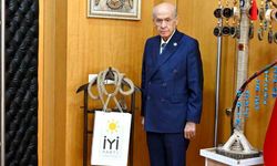 MHP Lideri Bahçeli, İYİ Parti’nin Fırlattığı İpi Makam Odasına Astı