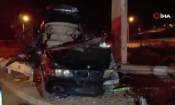 Ankara Mamak'ta Facia: Direğe Çarpan Otomobilde 4 Kişi Öldü