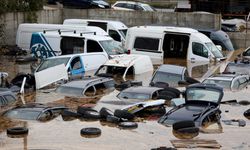 Şiddetli Yağışlar Sel Felaketine Yol Açtı: 14 Ölü