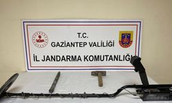 Gaziantep’te Define Kazısı Yapan 2 Şüpheli Suçüstü Yakalandı