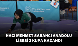 Hacı Mehmet Sabancı Anadolu Lisesi 3 Kupa Kazandı