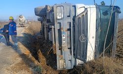 Bursa'da Beton Mikseri Devrildi: Sürücü Yaralandı