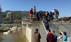 Gazipaşa'da İnşaatta Kalıp Çökmesi: 3 İşçi Yaralandı