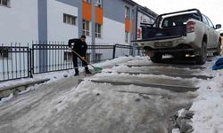 Hakkari’de Sibirya Soğukları Hayatı Durdurdu