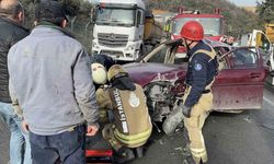 İstanbul'da Takla Atan Otomobilin Sürücüsü Ağır Yaralandı