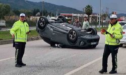 Muğla'da Trafik Kazası: İki Araç Takla Attı, 2 Yaralı