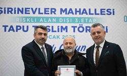 Yıldırım Belediyesi Şirinevler Mahallesi’nde 960 Hak Sahibine Tapu Teslimi Gerçekleştirdi