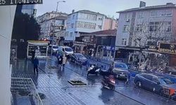 Güpegündüz Motosiklet Çaldı, O Anlar Güvenlik Kamerasında