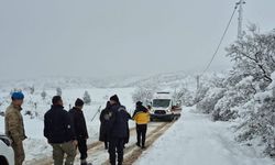 Karla Kapalı Yolda Hamile Kadın Hayat Buldu