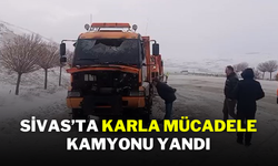 Sivas’ta Karla Mücadele Kamyonu Yandı