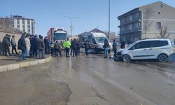 Aşkale’de Meydana Gelen Trafik Kazasında 2 Kişi Yaralandı