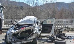 Kastamonu’da Köprüye Çarpan Otomobilde 1 Ölü