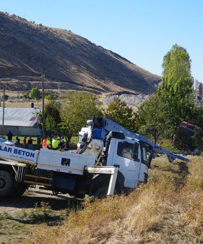 Muş’ta Korkunç Kaza: 1 Ölü, 2 Yaralı