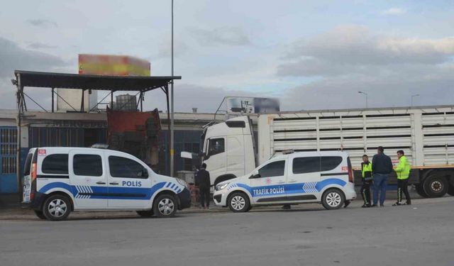 Ereğli'de Tır Tamiri Sırasında Meydana Gelen Kaza: Usta Kabinin Altında Hayatını Kaybetti