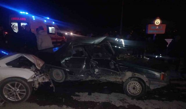 Karapınar'da Meydana Gelen Kazada 2 Kişi Yaralandı