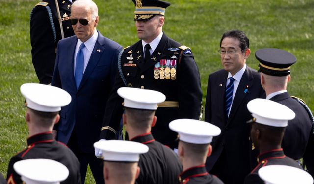 Japonya Başbakanı, ABD Başkanı ile Bir Araya Geldi