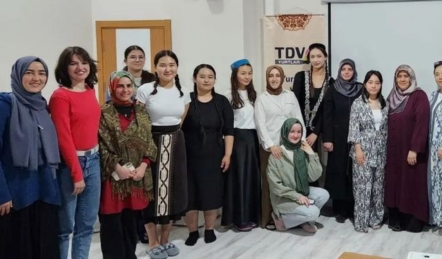 Sınırları Aşan Dostluk: Uluslararası Tanıtım Programı ile Kız Yurdunda Kültürel Değişim Rüzgarı Esti