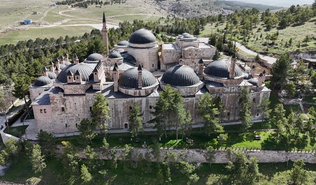 Seyyit Battal Gazi Külliyesi: Tarihi Yapı Dron Görüntüleriyle Canlanıyor!