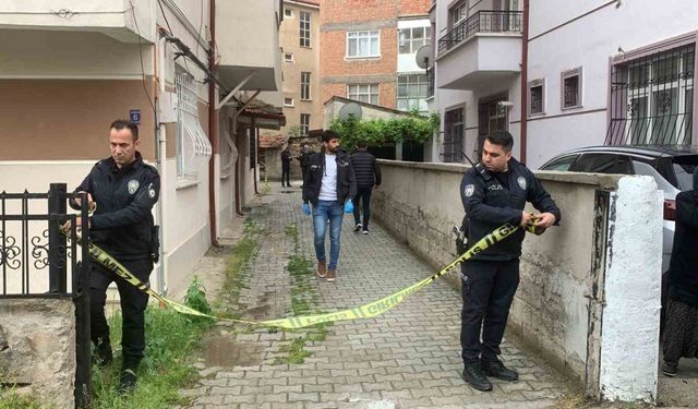 Karaman'da Balkondan Düşen Kadın Hayatını Kaybetti