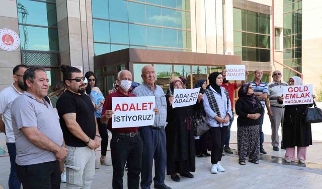 Nevşehir'de Dolandırıcı Emlakçı Tutuklandı, Mağdurlar Adliye Önünde Tepkilerini Dile Getirdi!