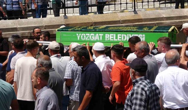 Yozgat'ta Kazada Hayatını Kaybeden 4 Kişi Son Yolculuğuna Uğurlandı