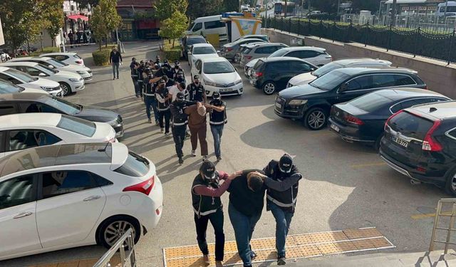 Eskişehir'de Silah Ticareti Operasyonu: 7 Gözaltı