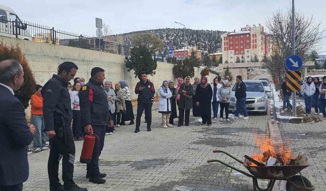 Bozkır Devlet Hastanesi Personeline Yangın Söndürme Eğitimi Verildi