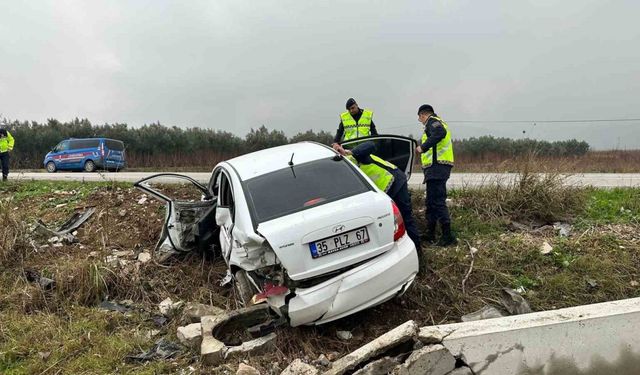 Bursa'da Kontrolden Çıkan Otomobil Tarlaya Uçtu: 2 Yaralı