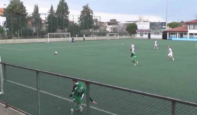 Denizli'de Liselerarası Futbol Müsabakasında Korkutan Sakatlık