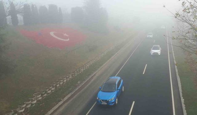 Düzce’de Sabah Saatlerinde Sis Etkili Oldu