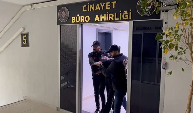 İzmir'de Arkadaşlık Bıçak Darbesiyle Son Buldu