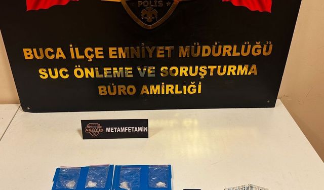 İzmir'de Uyuşturucu Ticareti Yapan Taksi Sürücüsü Tutuklandı