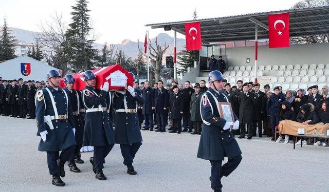 Kalp Krizi Nedeniyle Vefat Eden Uzman Çavuş İçin Tören Düzenlendi