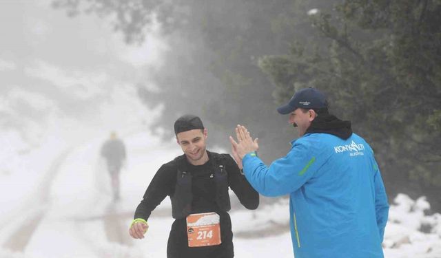 Konyaaltı'nda Mizuno Antalya Ultra Maratonu Heyecanı